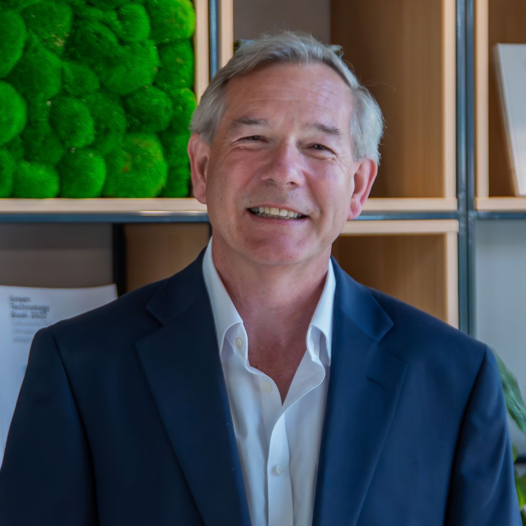 Christoph Chesher 1024x1024